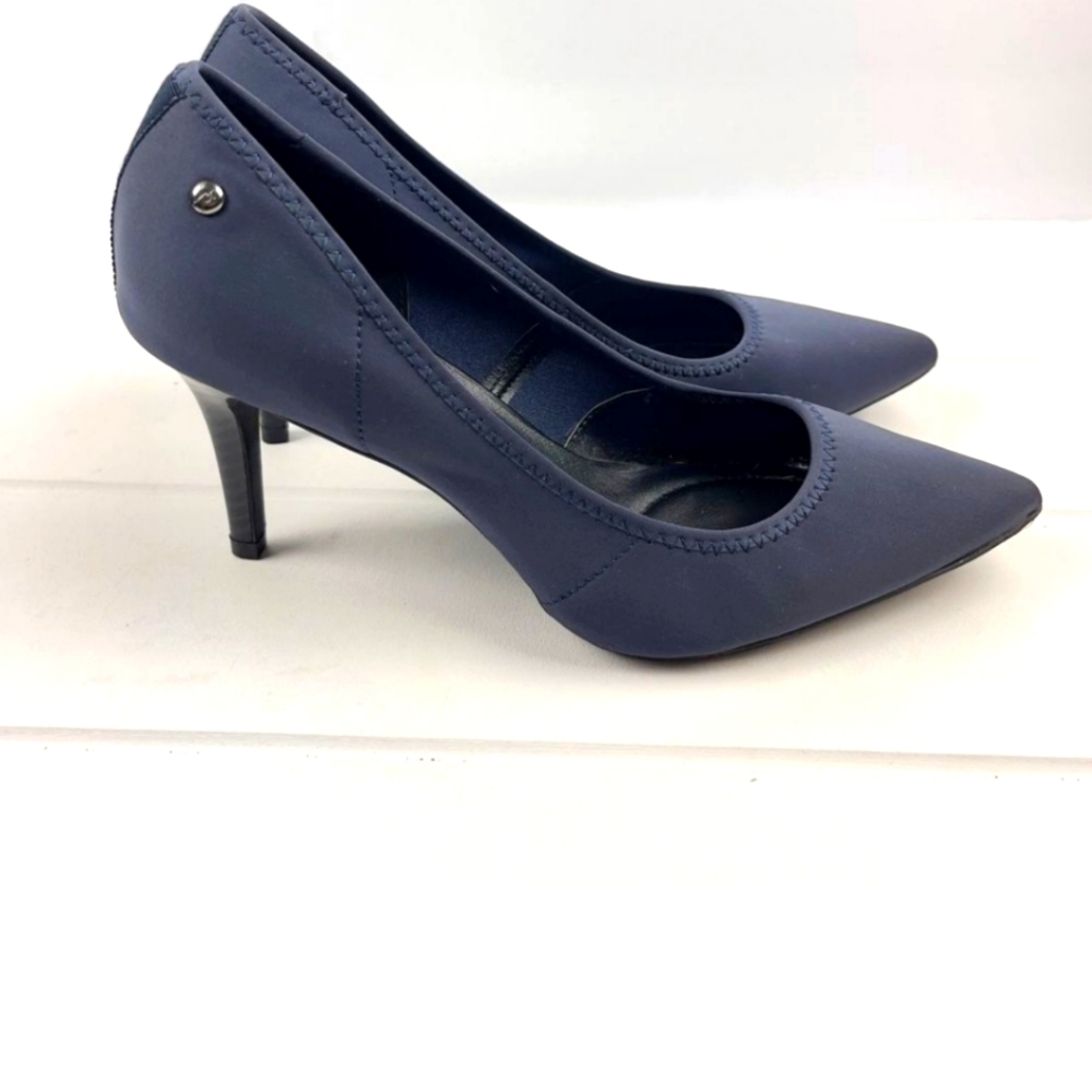 NWB Simply Vera Vera Wang Stevie Women's Heels Shoes Navy